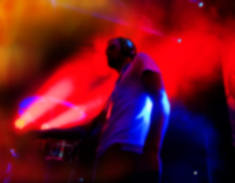 djs online 13 7 768x598